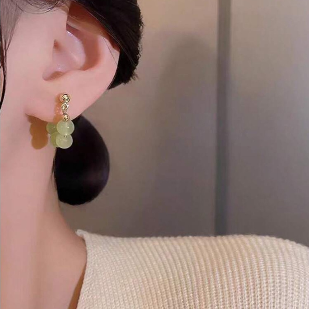 Green Jade Beaded Gold Earrings - Picture 3 of 7